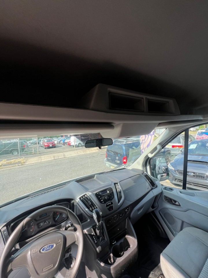 Ford Transit 250 Van Med. Roof w/Sliding Pass. 130-in. WB 2015