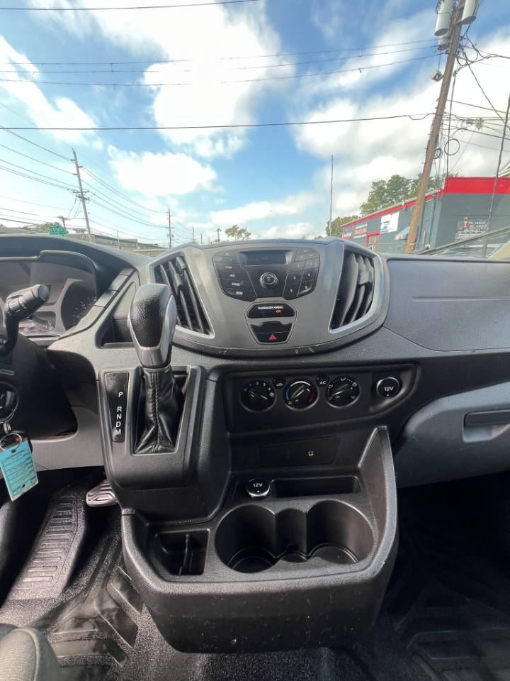 Ford Transit 250 Van Med. Roof w/Sliding Pass. 130-in. WB 2015