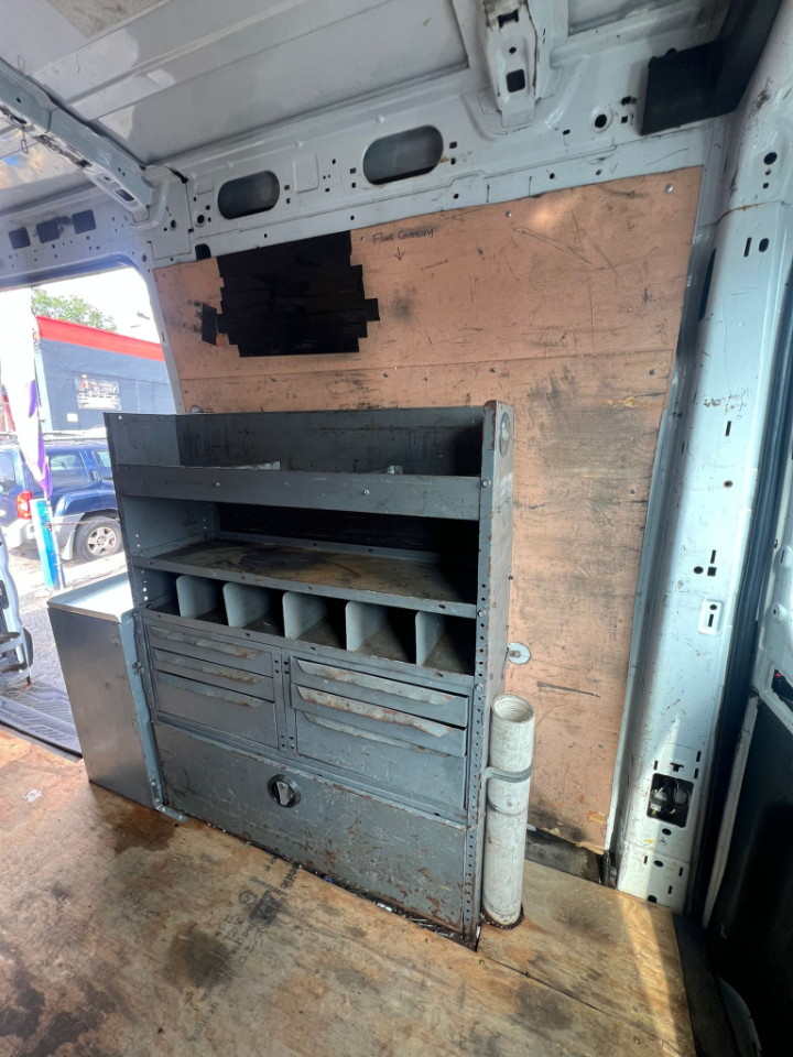 Ford Transit 250 Van Med. Roof w/Sliding Pass. 130-in. WB 2015