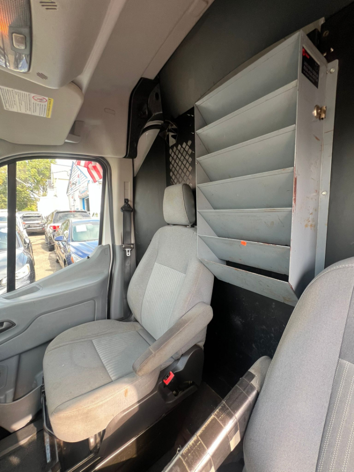 Ford Transit 250 Van Med. Roof w/Sliding Pass. 130-in. WB 2015