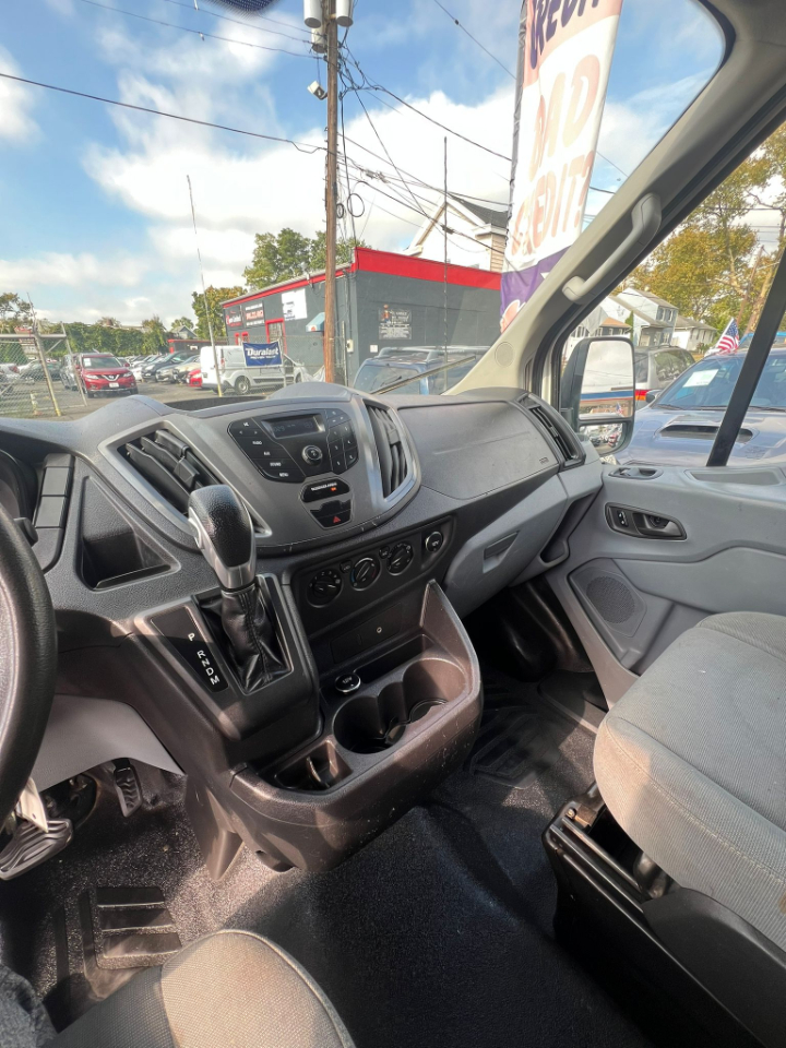 Ford Transit 250 Van Med. Roof w/Sliding Pass. 130-in. WB 2015