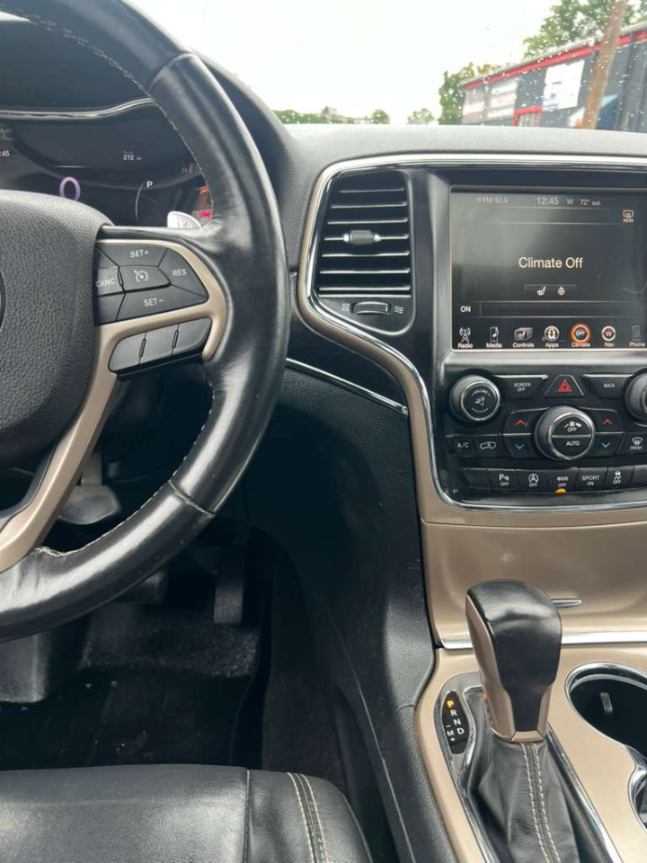 Jeep Grand Cherokee Limited 4WD 2016 Jeep Grand Cherokee Limited 4WD 2016