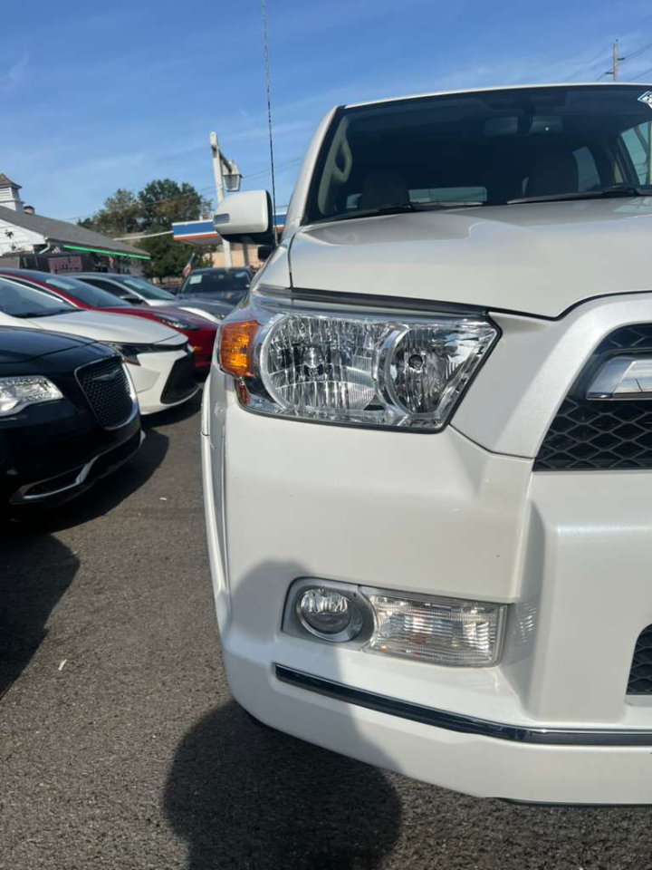 Toyota 4Runner SR5 4WD 2013 Toyota 4Runner SR5 4WD 2013