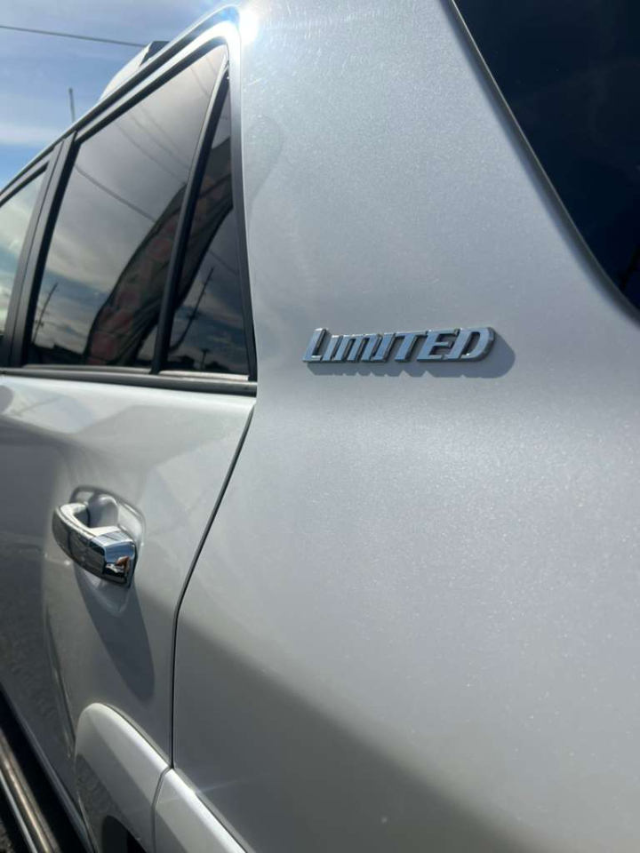 Toyota 4Runner SR5 4WD 2013 Toyota 4Runner SR5 4WD 2013