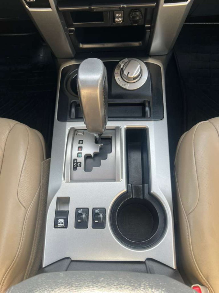 Toyota 4Runner SR5 4WD 2013 Toyota 4Runner SR5 4WD 2013