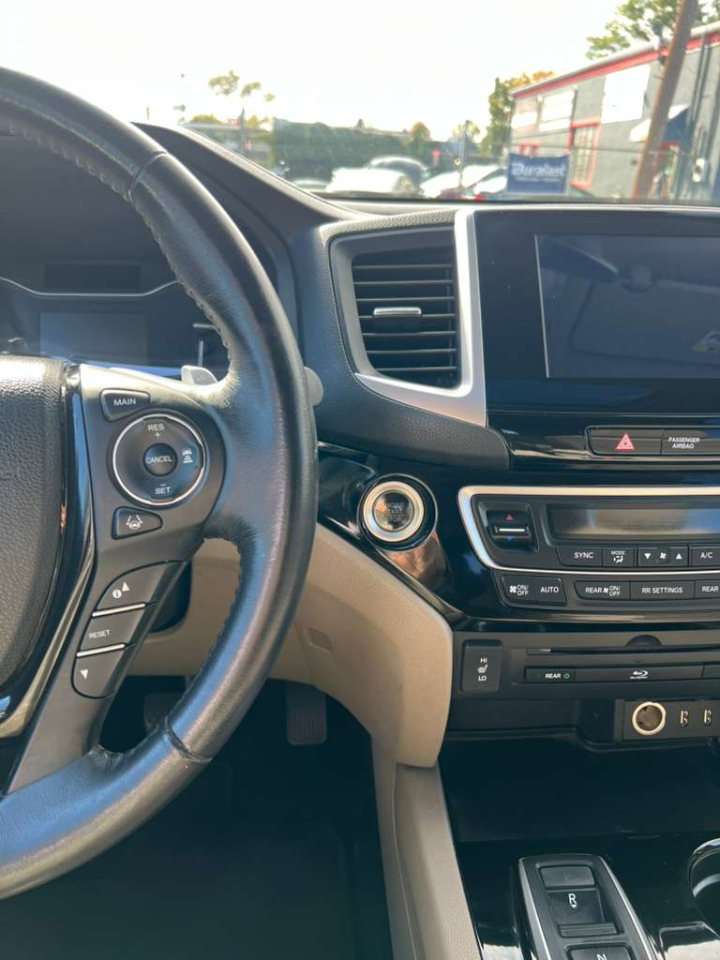 Honda Pilot Touring 4WD 2016 Honda Pilot Touring 4WD 2016