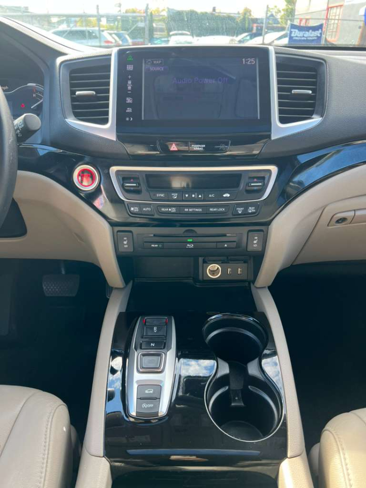 Honda Pilot Touring 4WD 2016 Honda Pilot Touring 4WD 2016