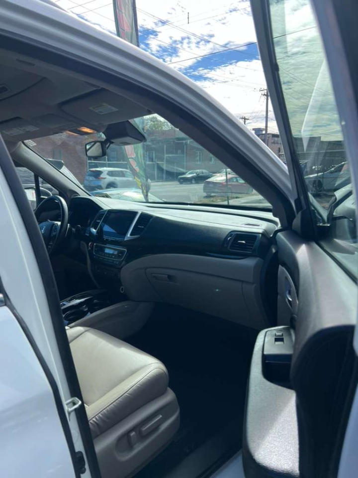 Honda Pilot Touring 4WD 2016 Honda Pilot Touring 4WD 2016