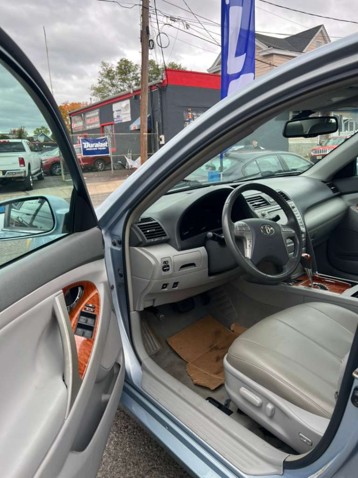 Toyota Camry Hybrid Sedan 2011 Toyota Camry Hybrid Sedan 2011