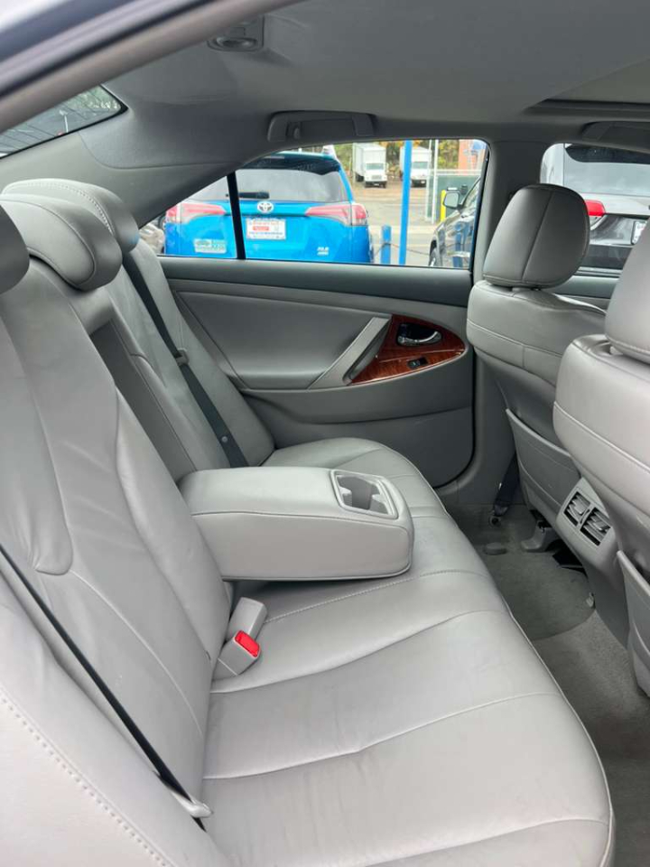 Toyota Camry Hybrid Sedan 2011 Toyota Camry Hybrid Sedan 2011