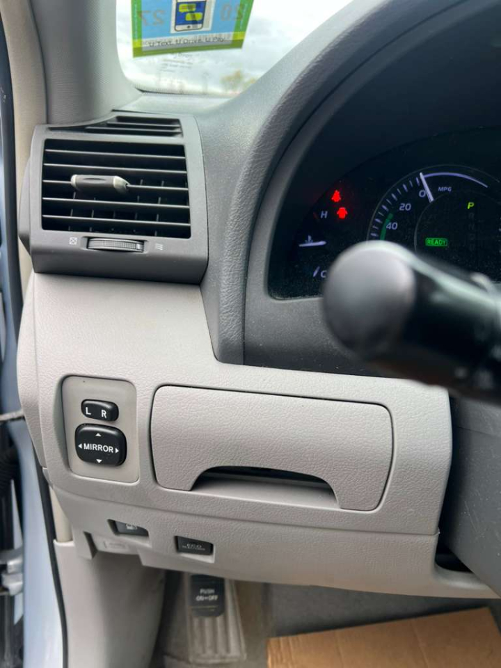 Toyota Camry Hybrid Sedan 2011 Toyota Camry Hybrid Sedan 2011