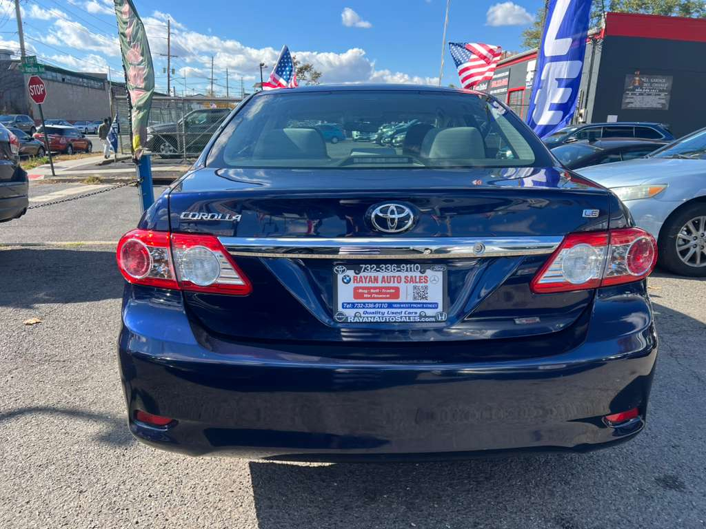 Toyota Corolla S 5-Speed MT 2012 Toyota Corolla S 5-Speed MT 2012