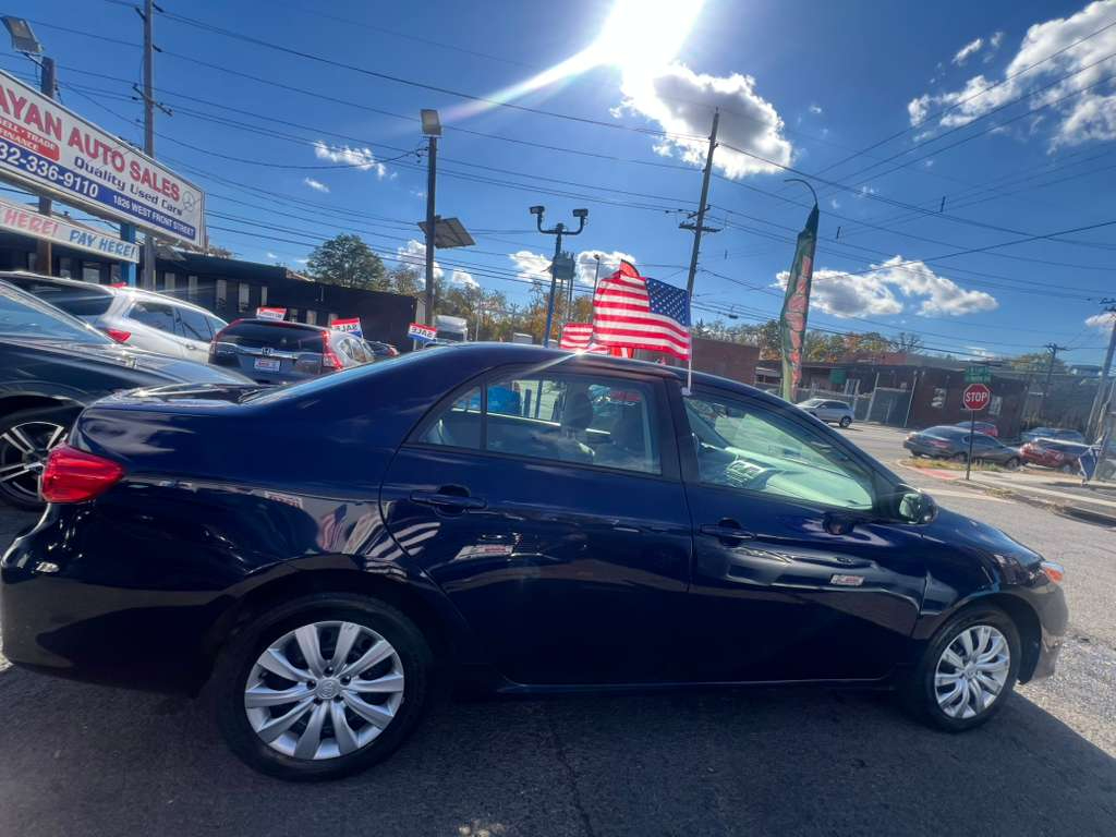 Toyota Corolla S 5-Speed MT 2012 Toyota Corolla S 5-Speed MT 2012