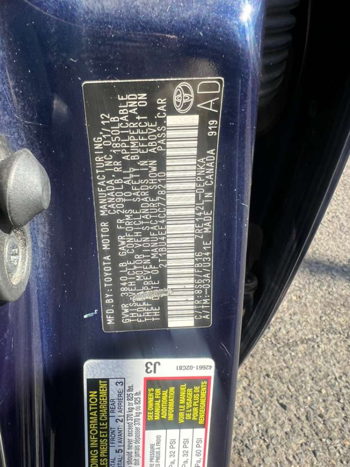 Toyota Corolla S 5-Speed MT 2012 Toyota Corolla S 5-Speed MT 2012