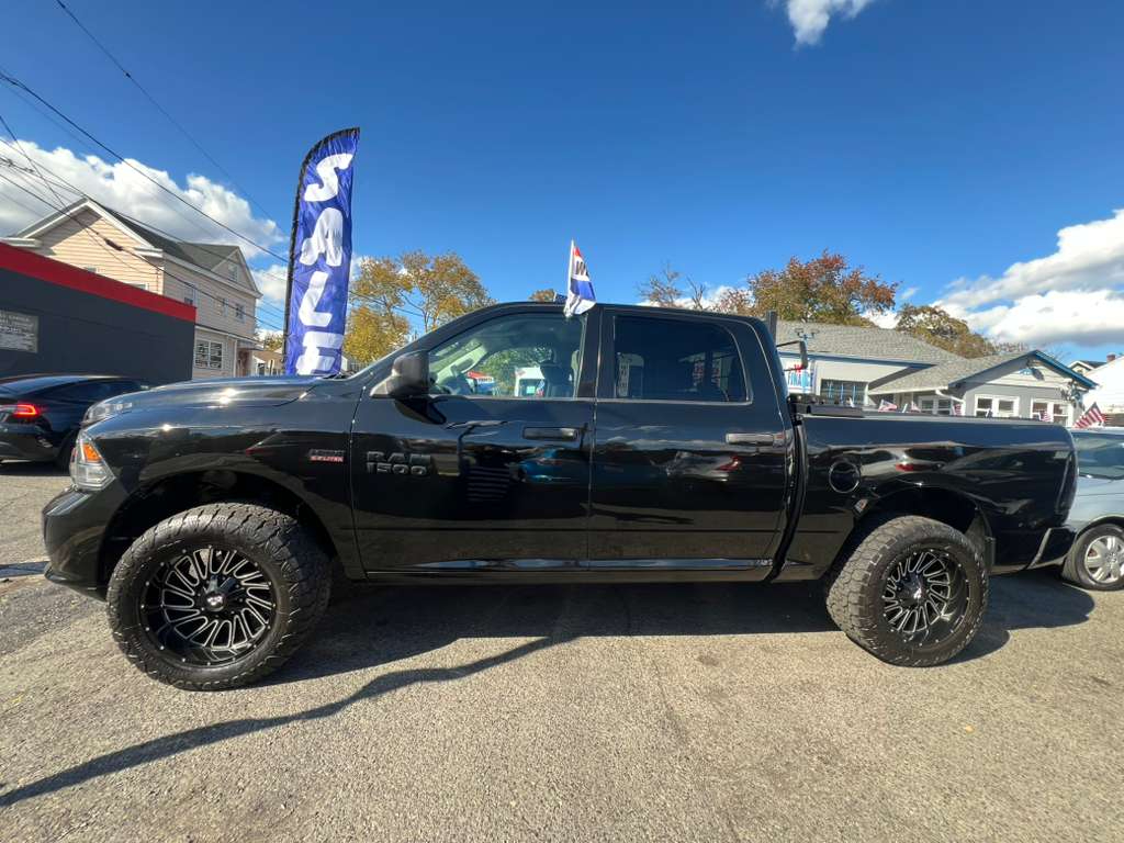 RAM 1500 Express 4x4 Crew Cab 5'7" Box *Ltd Avail* 2014 RAM 1500 Express 4x4 Crew Cab 5'7" Box *Ltd Avail* 2014