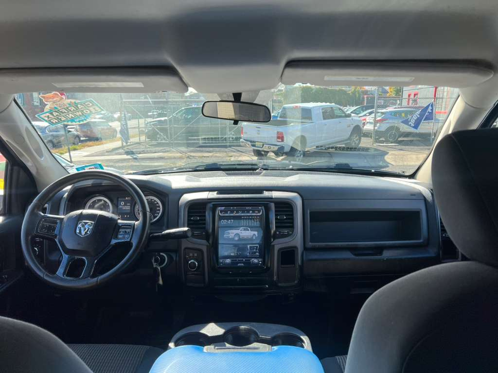 RAM 1500 Express 4x4 Crew Cab 5'7" Box *Ltd Avail* 2014 RAM 1500 Express 4x4 Crew Cab 5'7" Box *Ltd Avail* 2014