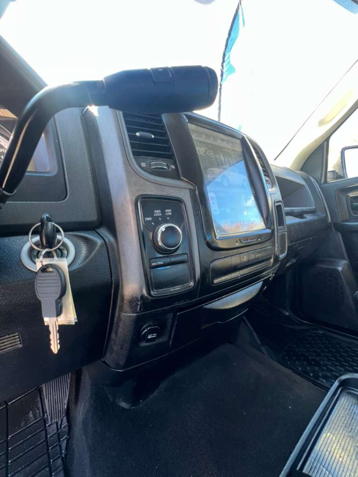 RAM 1500 Express 4x4 Crew Cab 5'7" Box *Ltd Avail* 2014 RAM 1500 Express 4x4 Crew Cab 5'7" Box *Ltd Avail* 2014