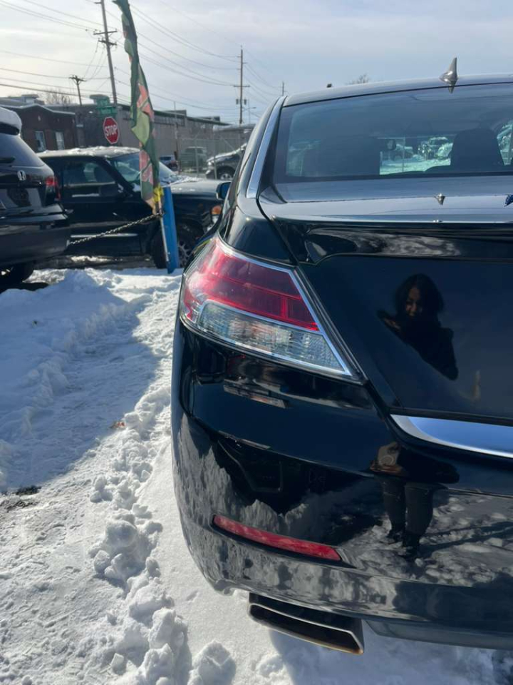 Acura TL 6-Speed AT with Advance Package 2013