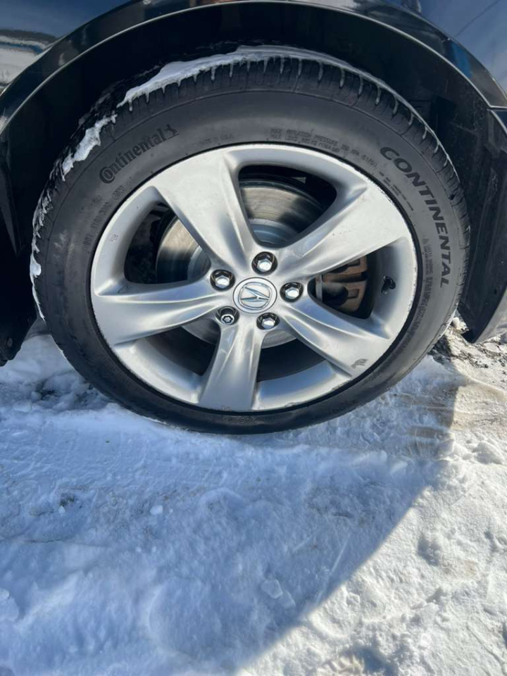 Acura TL 6-Speed AT with Advance Package 2013