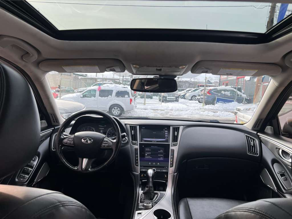 Infiniti Q50 2.0t AWD 2017