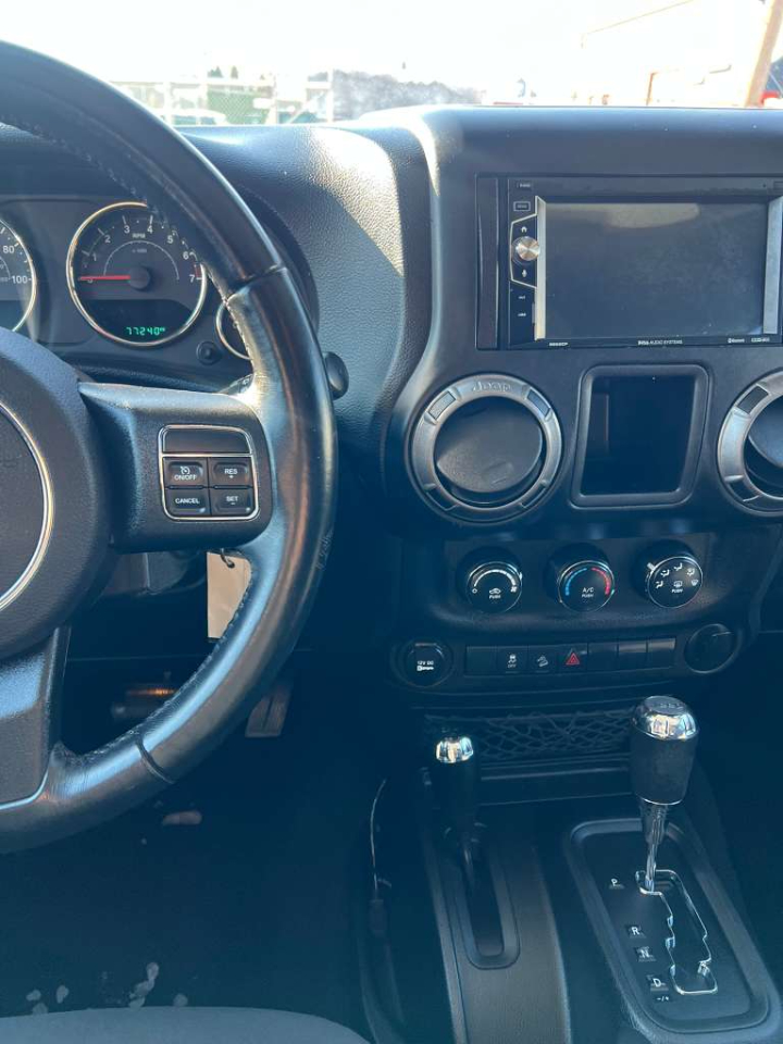 Jeep Wrangler Unlimited Sport 4WD 2017