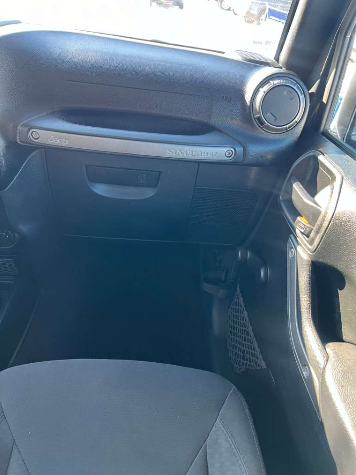 Jeep Wrangler Unlimited Sport 4WD 2017