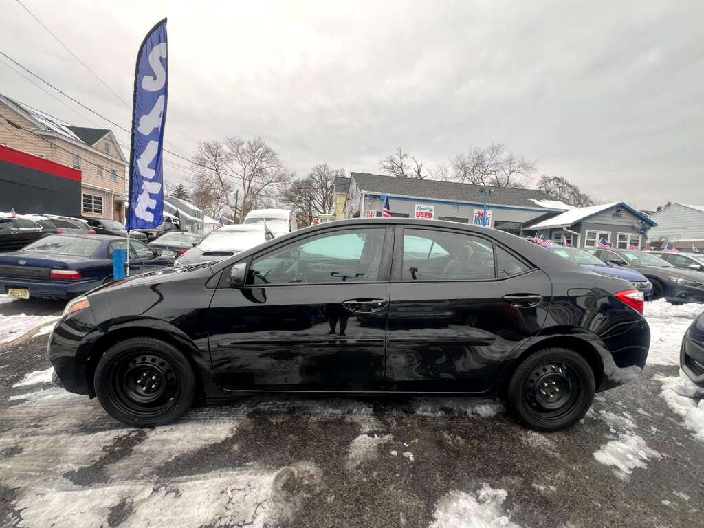 Toyota Corolla LE 2016