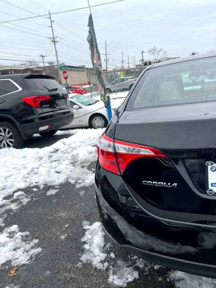 Toyota Corolla LE 2016