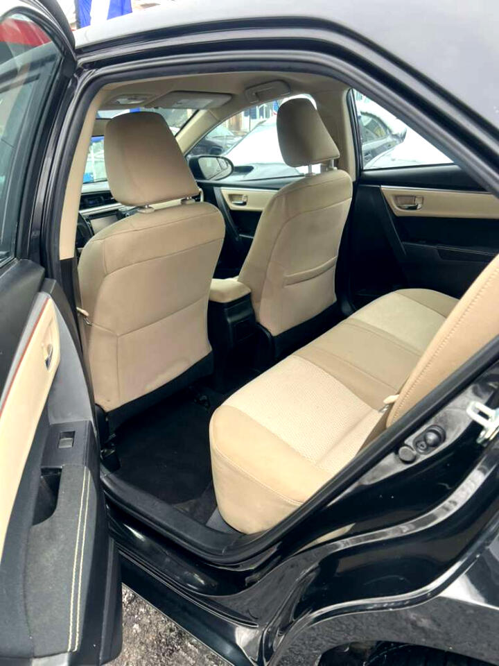 Toyota Corolla LE 2016