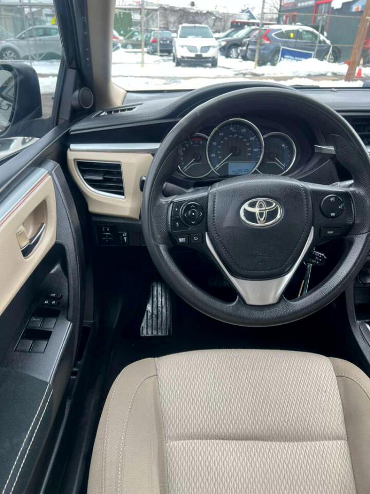 Toyota Corolla LE 2016