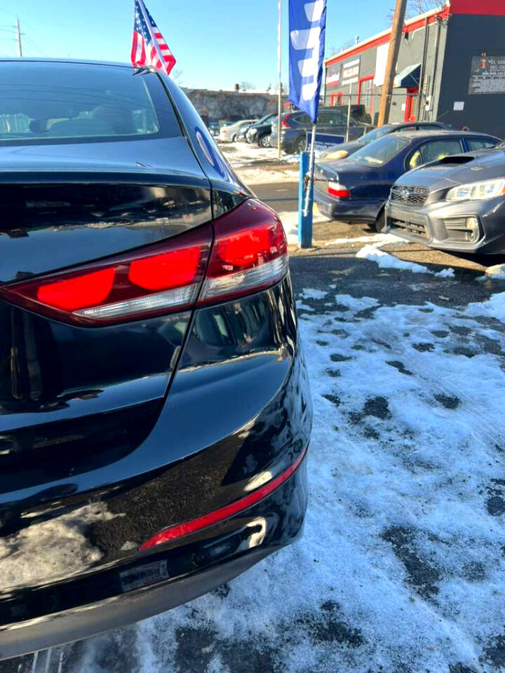 Hyundai Elantra Limited 2018