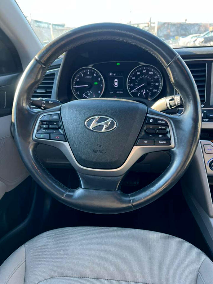 Hyundai Elantra Limited 2018
