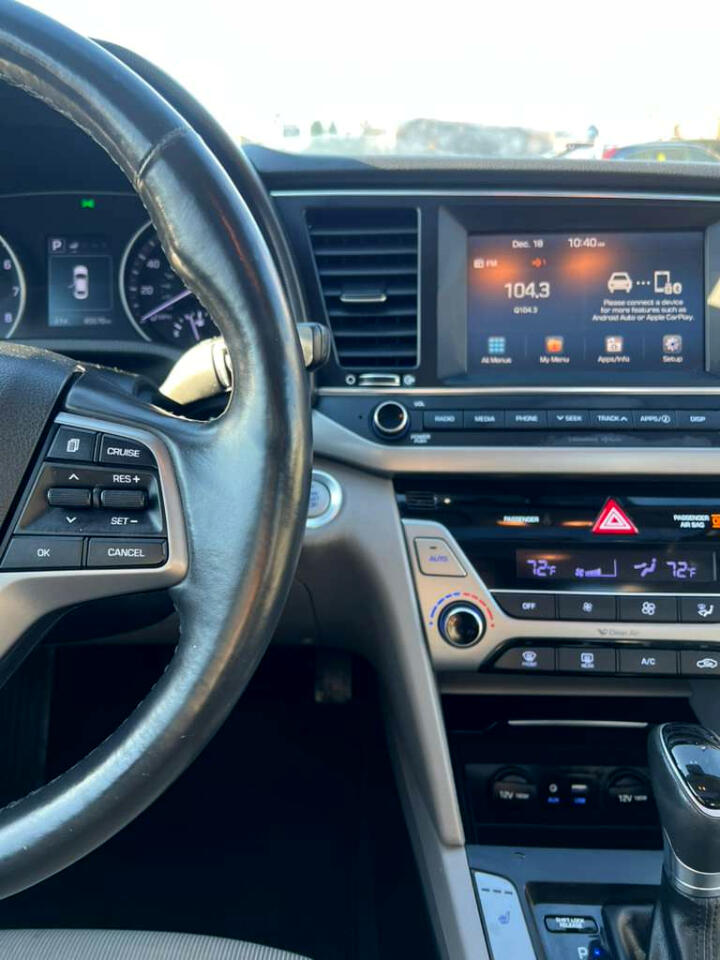 Hyundai Elantra Limited 2018