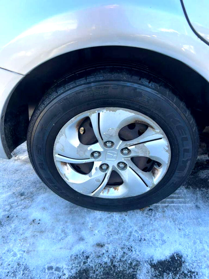 Honda Civic LX Sedan 5-Speed AT 2013