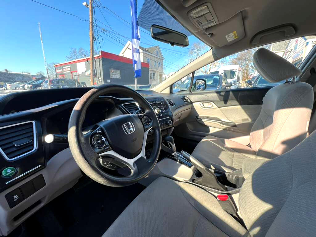 Honda Civic LX Sedan 5-Speed AT 2013