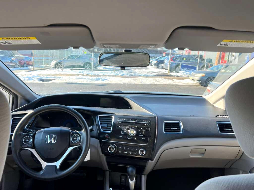 Honda Civic LX Sedan 5-Speed AT 2013