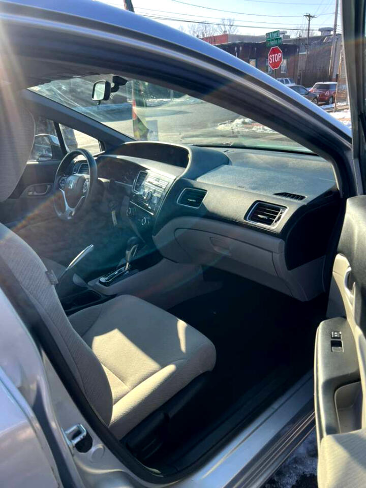 Honda Civic LX Sedan 5-Speed AT 2013