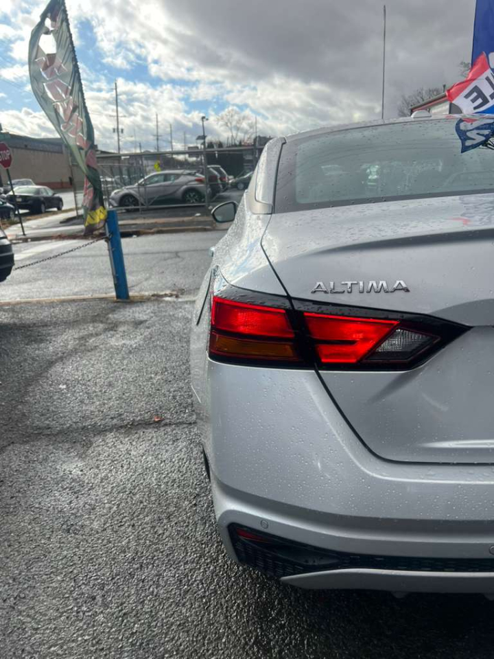 Nissan Altima 2.5 SV 2022