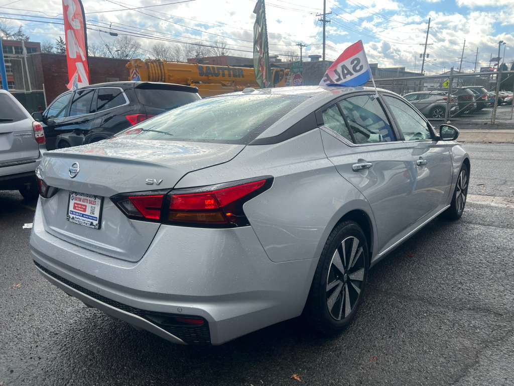 Nissan Altima 2.5 SV 2022