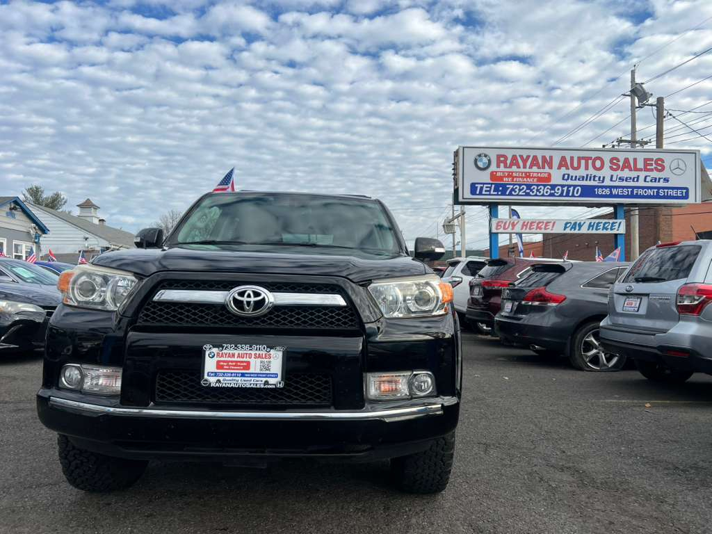 Toyota 4Runner SR5 4WD 2012