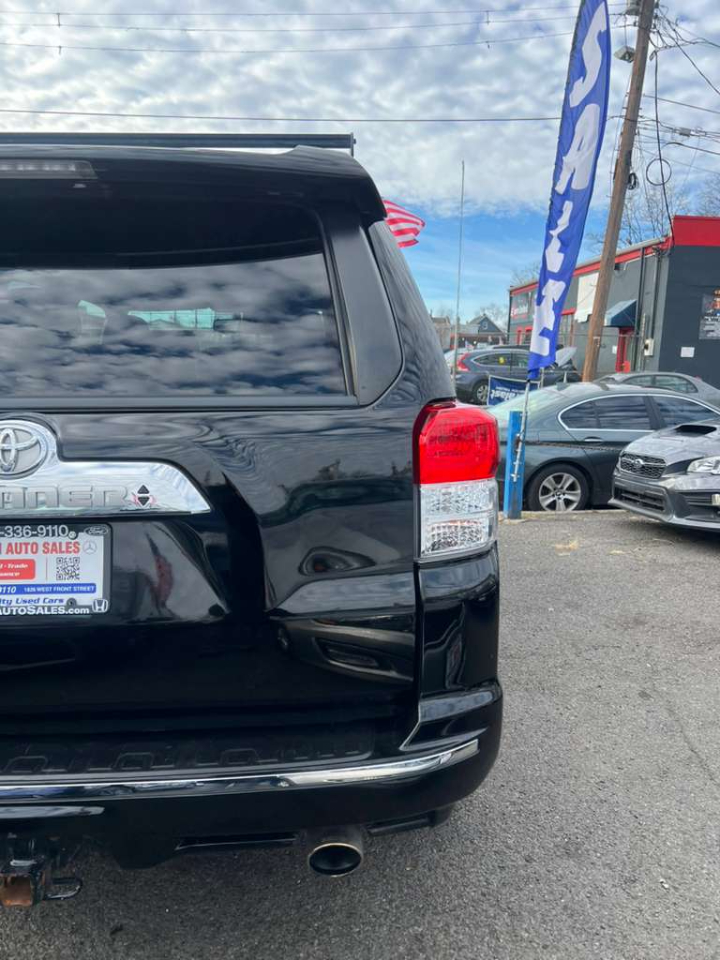 Toyota 4Runner SR5 4WD 2012