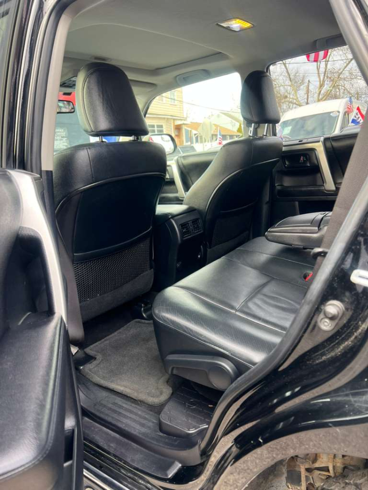 Toyota 4Runner SR5 4WD 2012