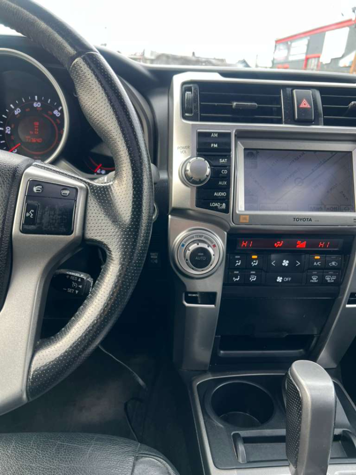 Toyota 4Runner SR5 4WD 2012