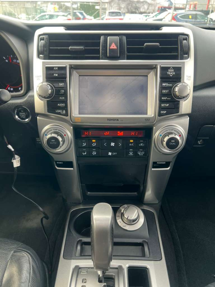 Toyota 4Runner SR5 4WD 2012