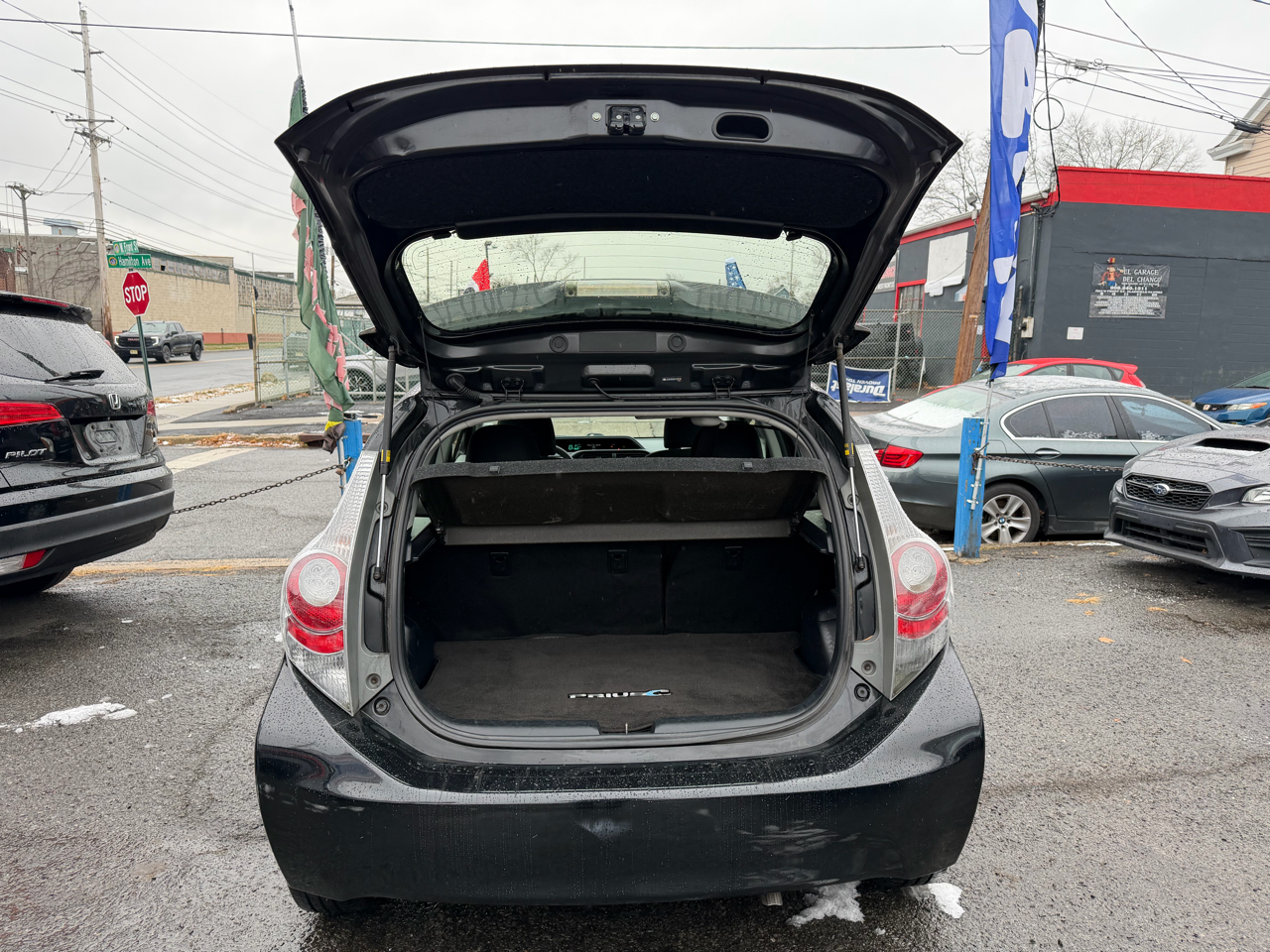 Toyota Prius c One 2013