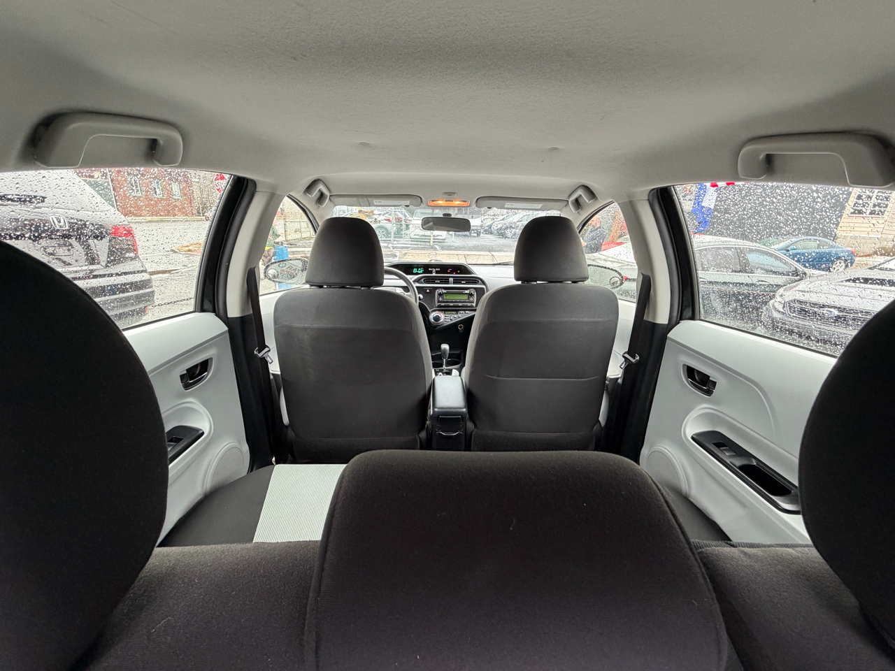 Toyota Prius c One 2013