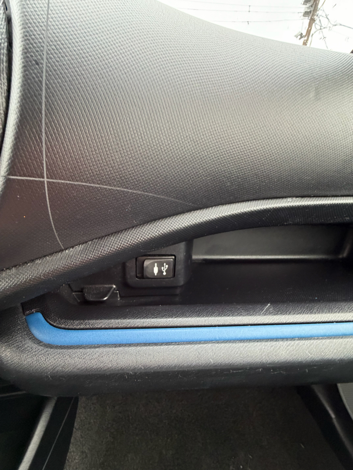 Toyota Prius c One 2013