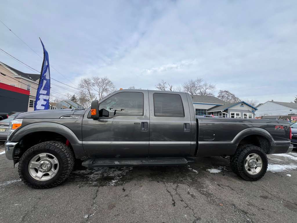 Ford F-250 SD XLT Crew Cab Long Bed 4WD 2015