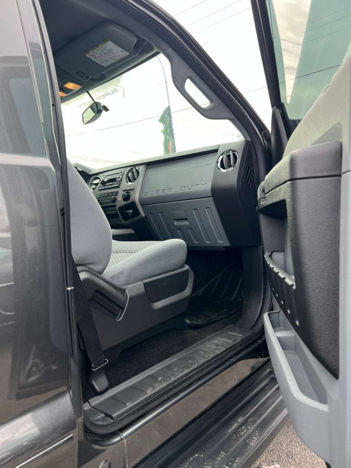 Ford F-250 SD XLT Crew Cab Long Bed 4WD 2015