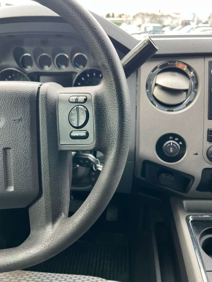 Ford F-250 SD XLT Crew Cab Long Bed 4WD 2015